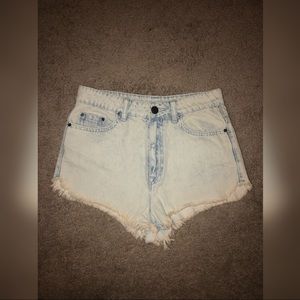 urban outfitters high waisted jean shorts